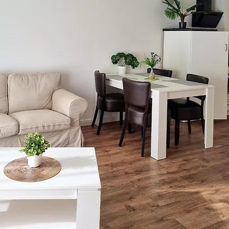 Apartament Awesome In Passow Ot Charlottenho Zahren